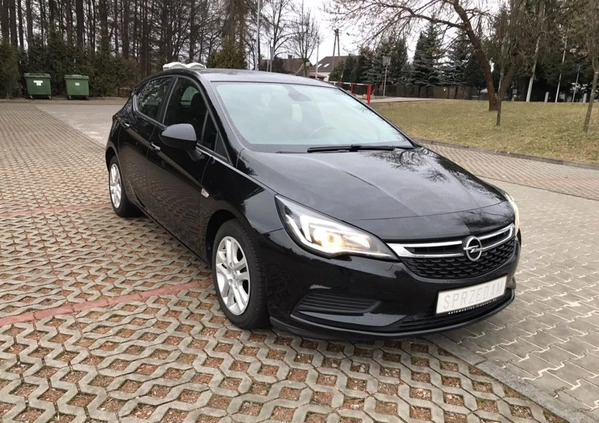 Opel Astra cena 35300 przebieg: 202000, rok produkcji 2016 z Olkusz małe 466